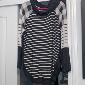 Maurices, soft, long sleeve shirt